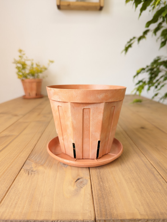 【リメイク鉢】スリット鉢4号　テラコッタ風リメイク　シャビーオレンジ　植木鉢　プランター 2枚目の画像