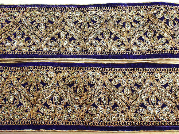 0.5mよりスパンコールチロリアンテープ 紫 アラビック ダンス 民族衣装 インド刺繍 3枚目の画像
