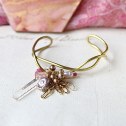 [獨一無二的商品] Minami 原石粉色碧璽、石英和珍珠手鐲 第5張的照片