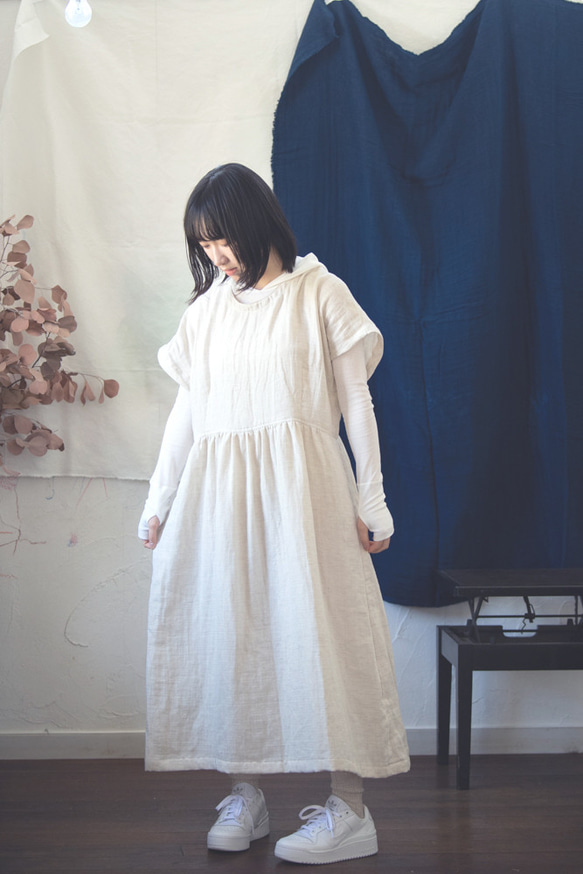 亞麻有機棉紗布寬鬆短袖長連衣裙 第6張的照片