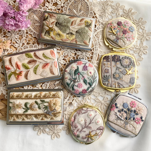 インド刺繍リボンのコンパクトミラー୨୧⋆* サークルゴールド 手鏡