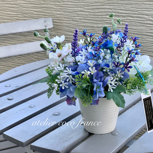 枯れない花 母の日4特典付】忘れな草の癒しブルー・小花アレンジ