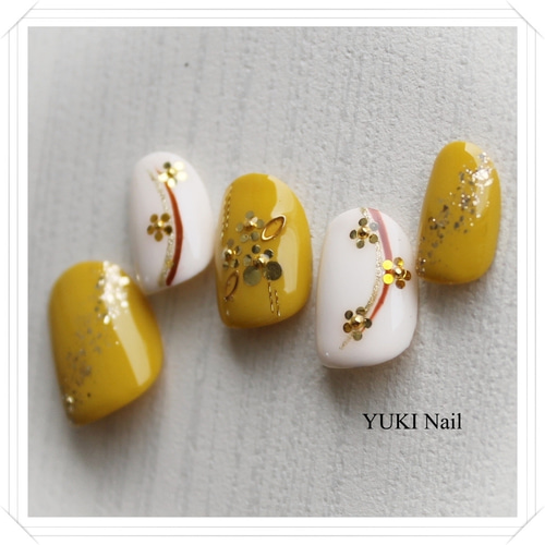 からし色の和ネイル ネイルチップ（つけ爪） yuki-nail Bridal