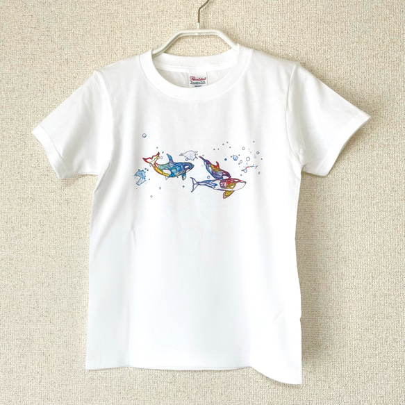 SALE【こども130Tシャツ】オリジナルイラスト：虹色オルカ 3枚目の画像