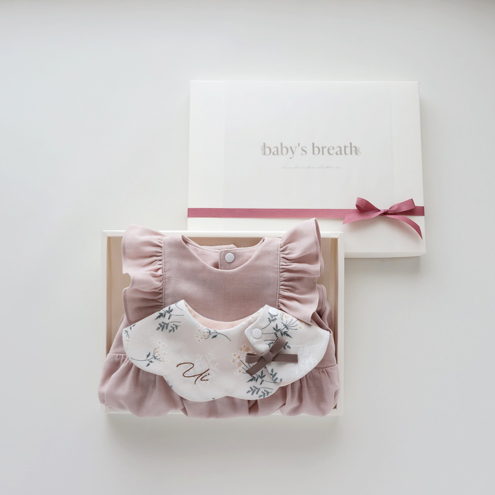 「パウダーピンクロンパース ギフトセットBOX入り」+スタイ1枚