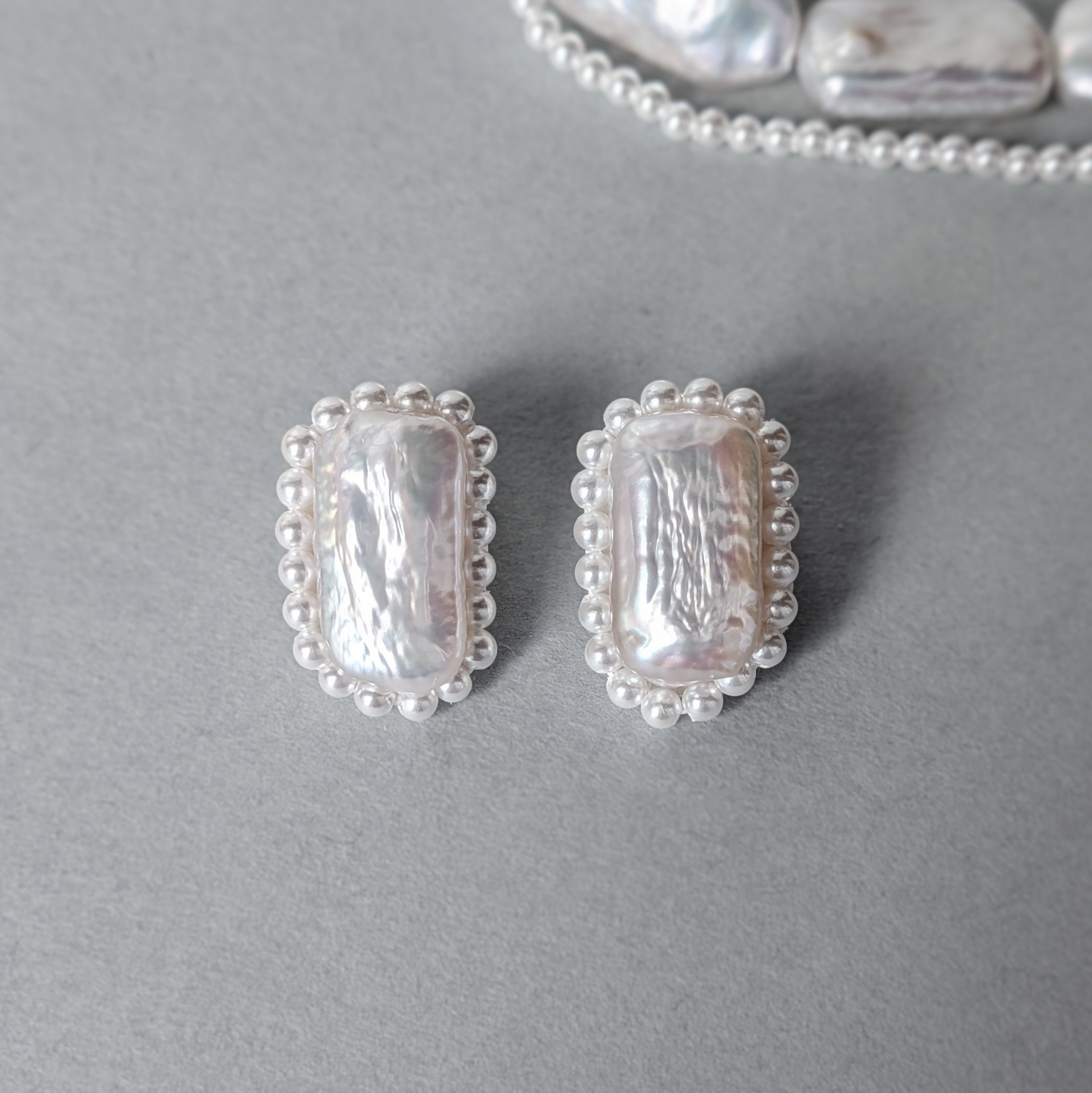 淡水パールとシェルパールのイヤリングorピアス(ホワイト)/No.23-0406