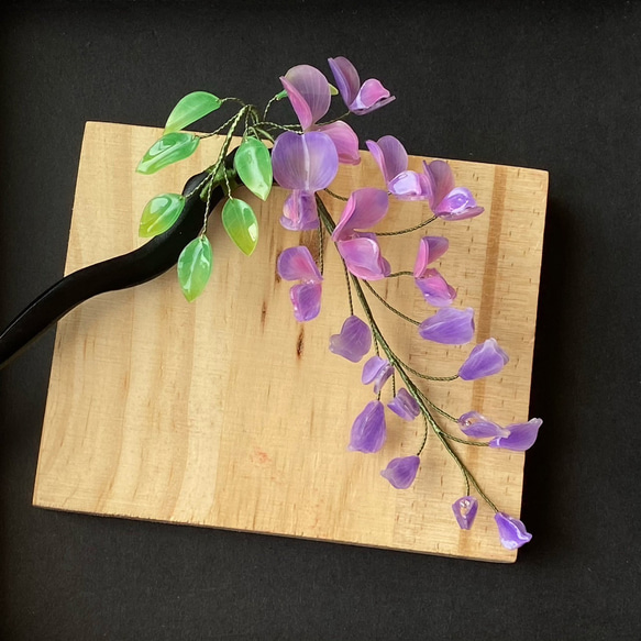 リアル藤の花の木製かんざし　風に揺れる 4枚目の画像