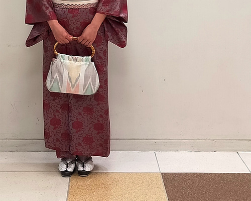 和装用バッグセット シルク混紡 竹製ハンドル 和装用バッグセット シルク混紡 竹製ハンドル 楽天市場】持ち手