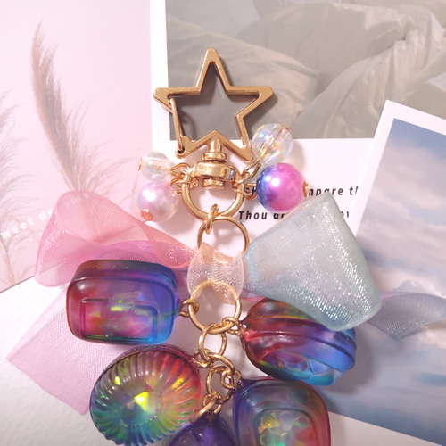 レインボー☆グラデーションパールとリボンのキラキラ虹色ドロップ