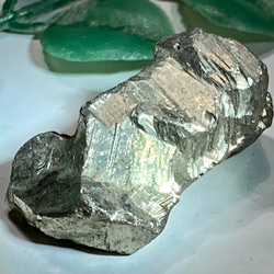 【怨念払い】パイライト　結晶　原石　ラフストーン 1枚目の画像