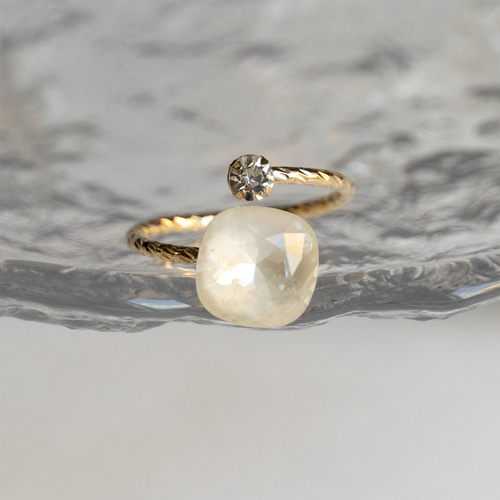 洗練ナチュラルアイボリー｜スクエア 高品質クリスタル フォークリング