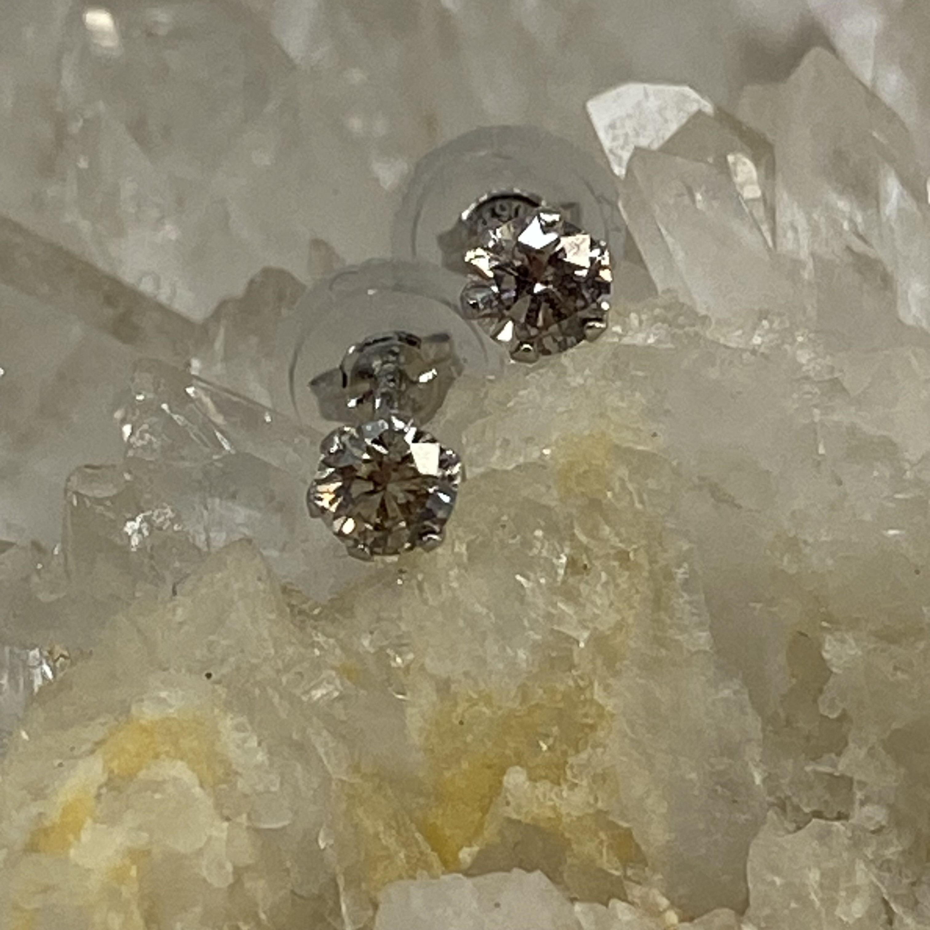 おすすめ! pt900 プラチナ 天然ダイヤモンド 0.2ct ピアス ピアス