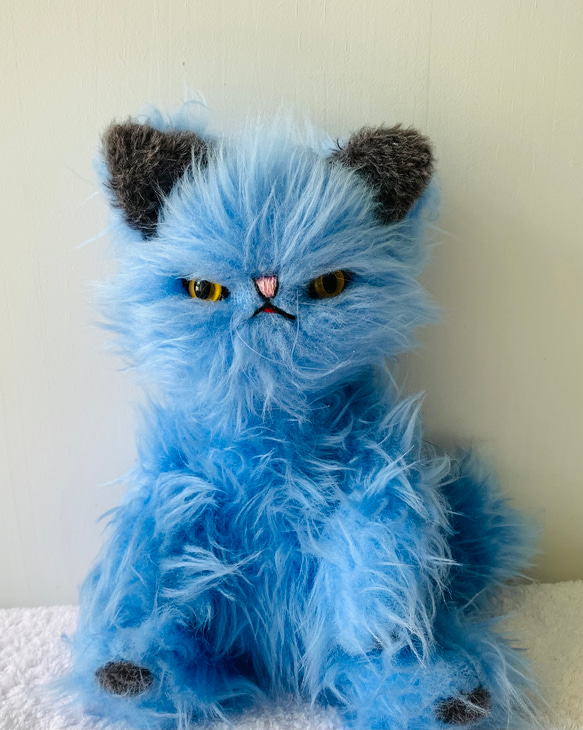 オレンジのフェイクファー 猫の置物 青猫 フェイクファー ぬいぐるみ menino itang！メニノイタンジ