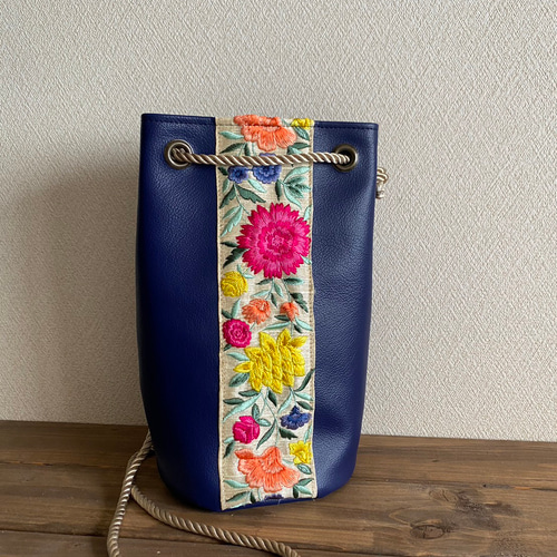 ○インド刺繡リボンシリーズ○ ちょっとレトロな2weyハトメ巾着バッグ 