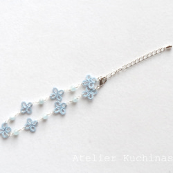 [訂做] [三月生日石] 梭織蕾絲小花與海藍寶石手鍊 第4張的照片