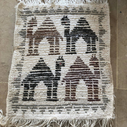 ちびキリム　ラクダの親子がオアシスに仲良く　ちび絨毯 ケロアン36 2枚目の画像