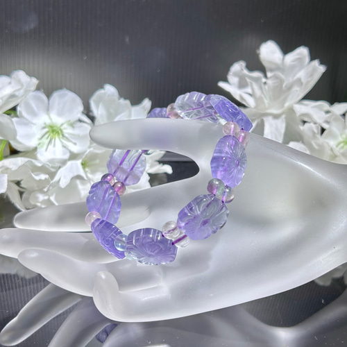 精神的な強さ～ パープル フローライト（蛍石）花 彫刻 内径17cm