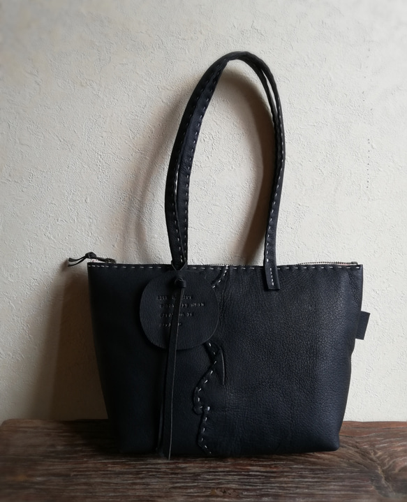 まいにちtote　黒色　ピッグスキンレザー 3枚目の画像