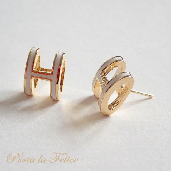 *Porta la felice*ベストセラー  大人気！ H pierce（ゴールド×ホワイト）（大） 3枚目の画像