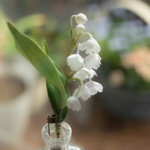 宝石みたいな すずらん 布花 ブローチ ブローチ くるみのこにわ 通販