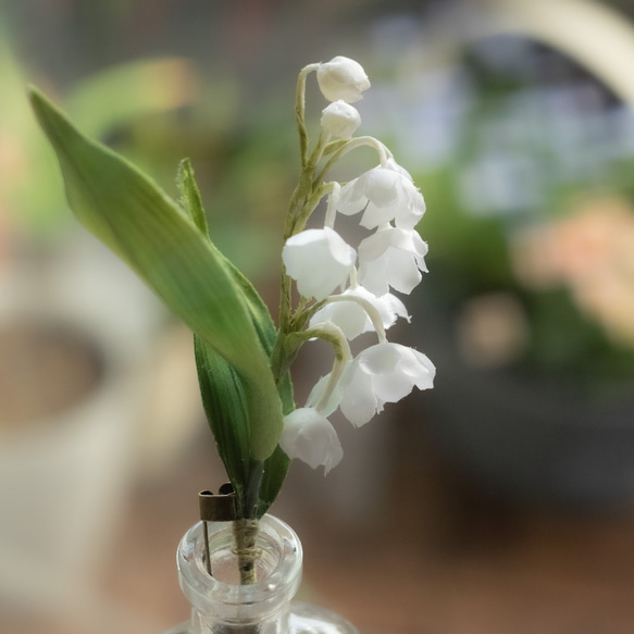 宝石みたいな すずらん 布花 ブローチ ブローチ くるみのこにわ 通販