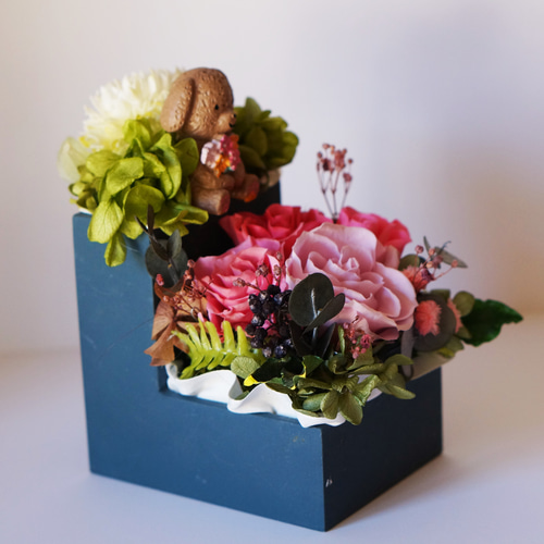 フラワーアレンジメント コア・ プリザーブドフラワー ぽいんとあっぷ