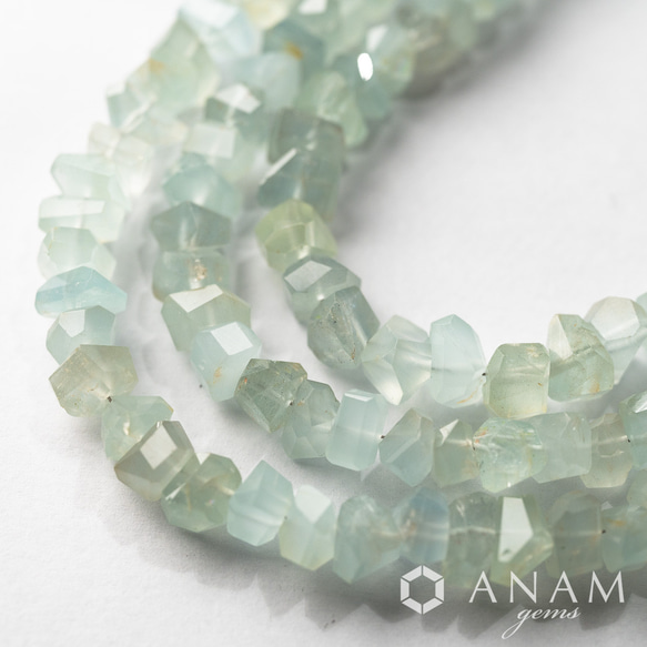 【約5cm】ミルキー アクアマリン ラフ ボタン タンブル（ボタンブル）★ANAM gems 1枚目の画像