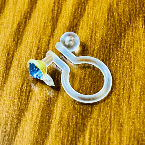 ローズクォーツ(さざれ石)のゆらゆらロングピアス！イヤリング