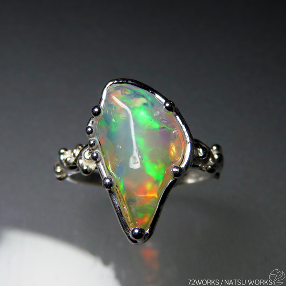 エチオピア オパール リング / rough Ethiopian Opal Ring ll 4枚目の画像