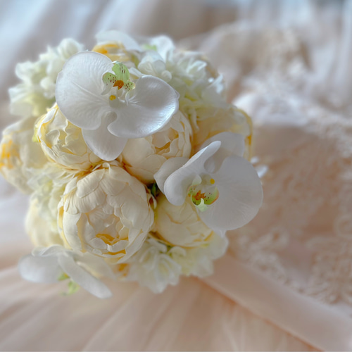 【特別価格】コチョウランのウェディングブーケ＆ブートニア 結婚式 前撮り ブートニア付き】胡蝶蘭の正統派ウェディングブーケ 前撮り 挙式