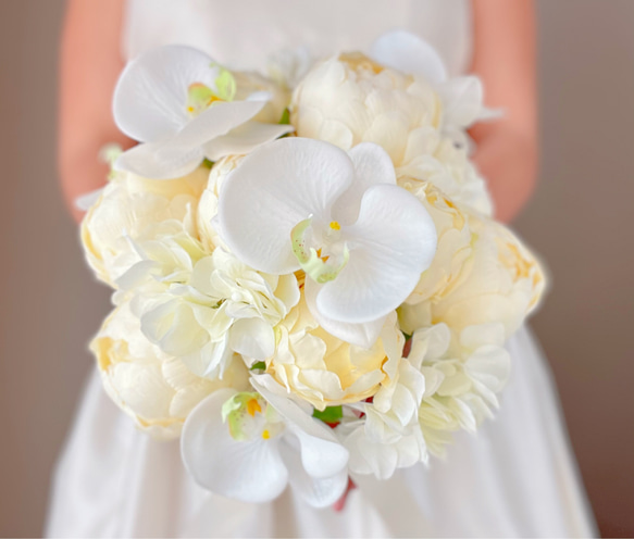 ウエディングブーケ 白 造花 コチョウラン ピオニー 芍薬