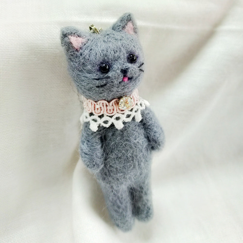 【ゆーゆー】 羊毛フェルト 猫 キーホルダー SOUL'd OUT】 羊毛フェルト 猫 三毛猫のキーホルダー - ANCO*RIN'S