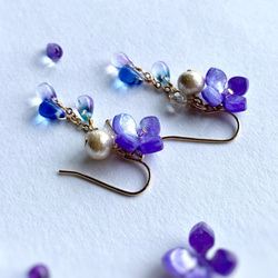 繡球花和水滴耳環紫色耳釘多變 第18張的照片