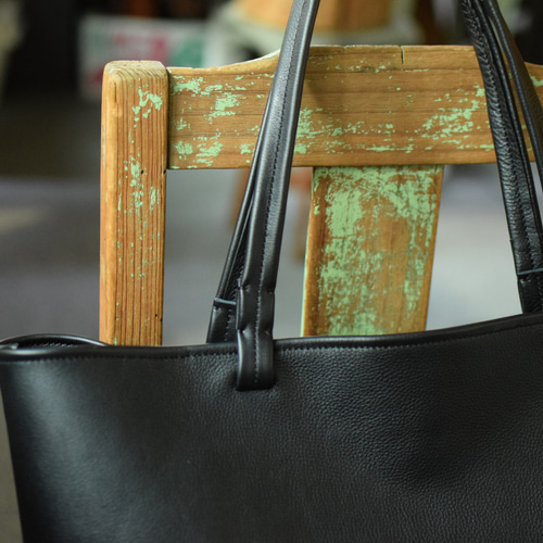 上質なイタリアンレザー 本革 トートバッグ 総手縫い クローム革