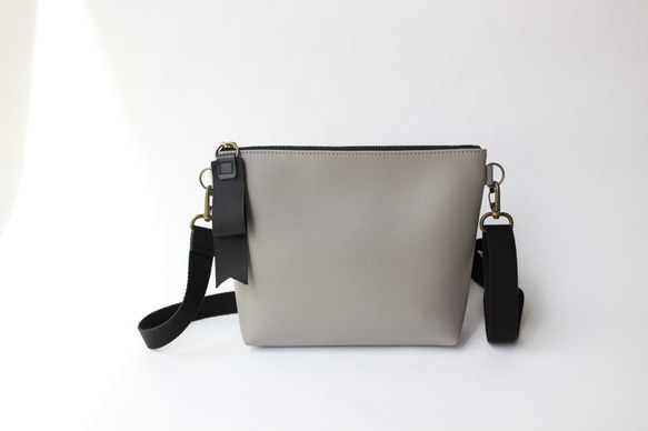 クレージュ★ミニショルダーバッグ Courreges クレージュ ショルダーバッグ REEDITION CIRCLE