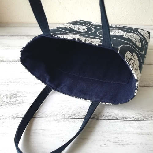 ハンドメイド　トートバッグ　ミナペルホネン forest wing ハンドメイド トートバッグ ミナペルホネン forest wing 刺繍 267