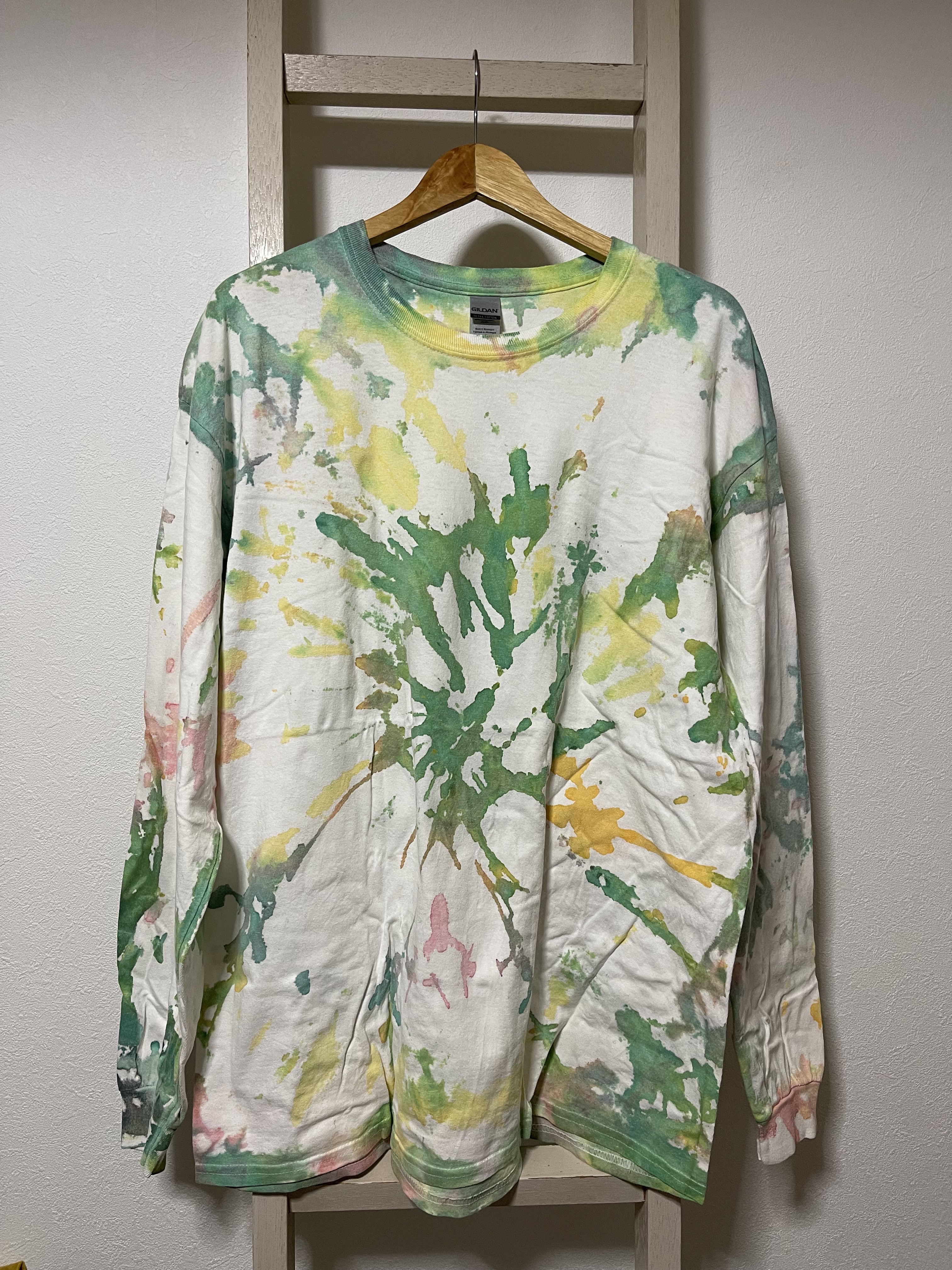ラスタカラータイダイTシャツ