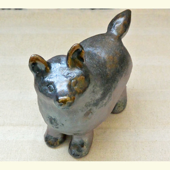 大きめ　イヌの置き物　渋めカラー　犬　インテリア　手作り陶芸　陶器の置物　いぬ　ワンコ 4枚目の画像