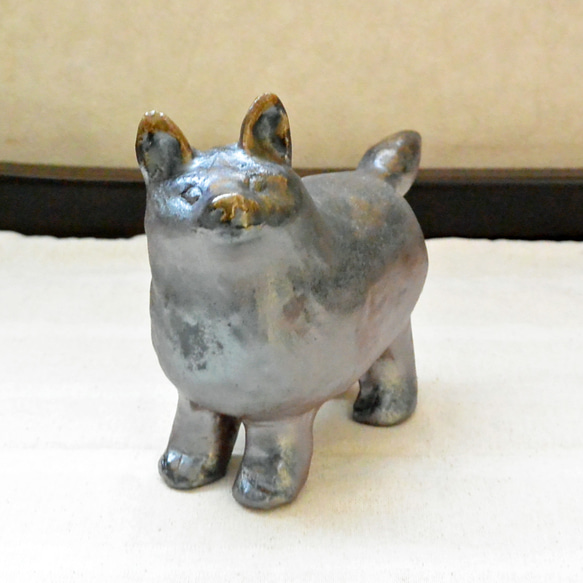 大きめ　イヌの置き物　渋めカラー　犬　インテリア　手作り陶芸　陶器の置物　いぬ　ワンコ 2枚目の画像