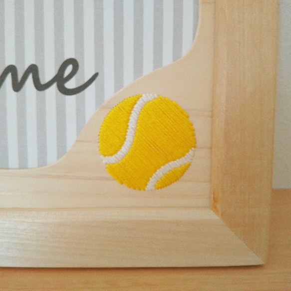 テニスボールの木刺繍フォトフレーム 2枚目の画像