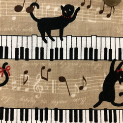 店舗展示品につきSALE　ピアノ猫　ぺたんこポーチ　２２×１３ｃｍ 5枚目の画像