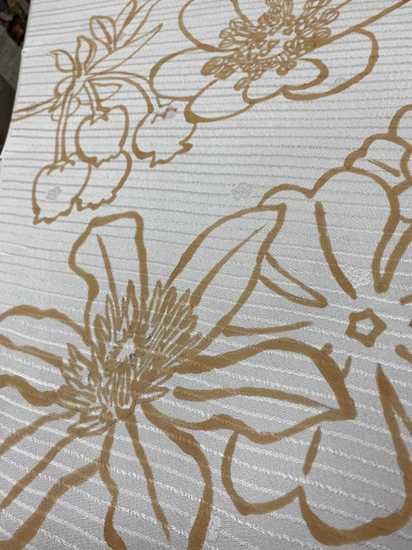 入選デザイン友禅職人が描くシルクストール１点もの「日本の花」 7枚目の画像