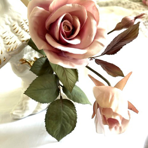 洋風薔薇ハンドメイド 写真を追加しました 造花 薔薇 ばら バラ 4個