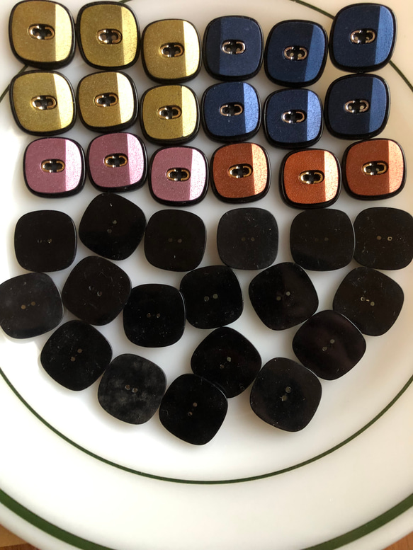 アンティーク ボタン 6個　ビンテージ 昭和 レトロ 個性的 ハンドメイド素材 日本製 ポップ アクセ 8枚目の画像