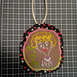 お母さん　ママ　キーホルダー　バッグチャーム　母の日　誕生日　刺繍 5枚目の画像