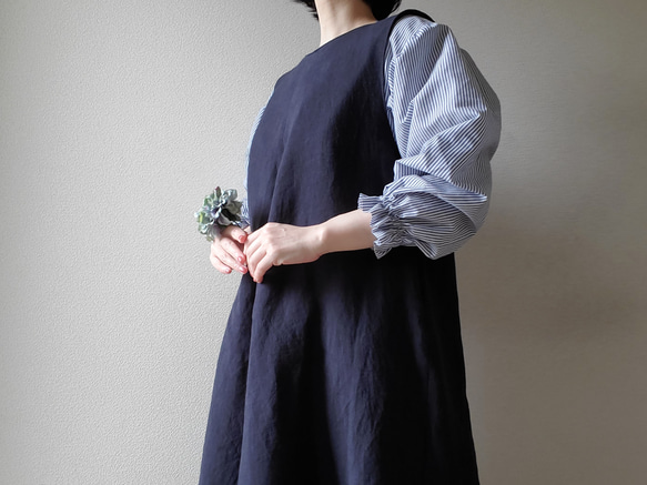 〈数量限定〉着回せるHarf linen のプルオーバー　 縞模様　すずらん袖　一枚でも重ね着でも♪ 2枚目の画像