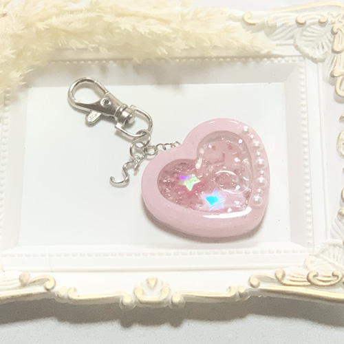 【同梱不可】 イニシャル付き】ハートシェイカーキーホルダー♡ バッグ チャーム