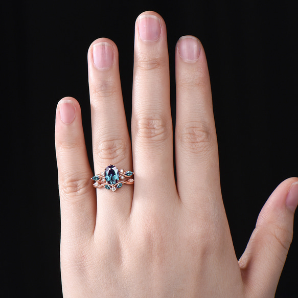 6月の誕生石 アレキサンドライト 婚約指輪セット カラーチェンジストーン 2pcs ブライダルリングセット ジュエリー 4枚目の画像