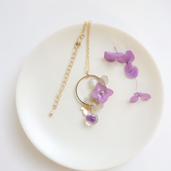 梅雨の晴れ間に Hydrangea & DropBeads 【ネックレス】紫雲色 8枚目の画像