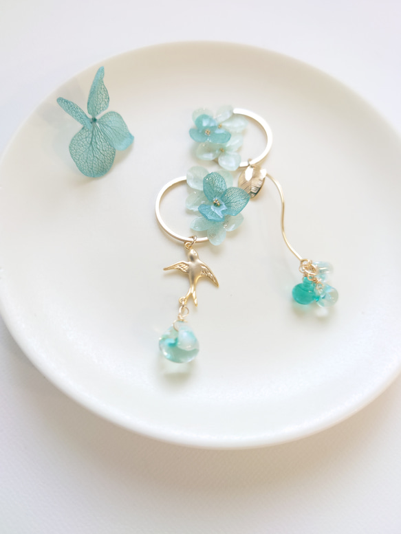 梅雨の晴れ間に Hydrangea＆DropBeads【イヤリング・ピアス】翡翠色・初販5点まで送料無料 5枚目の画像